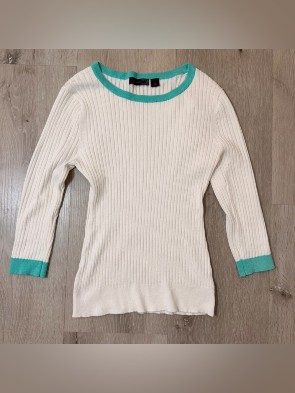 JV Selection White Ribbed Knit Sweater 🤍 Turquoise Trim - Medium